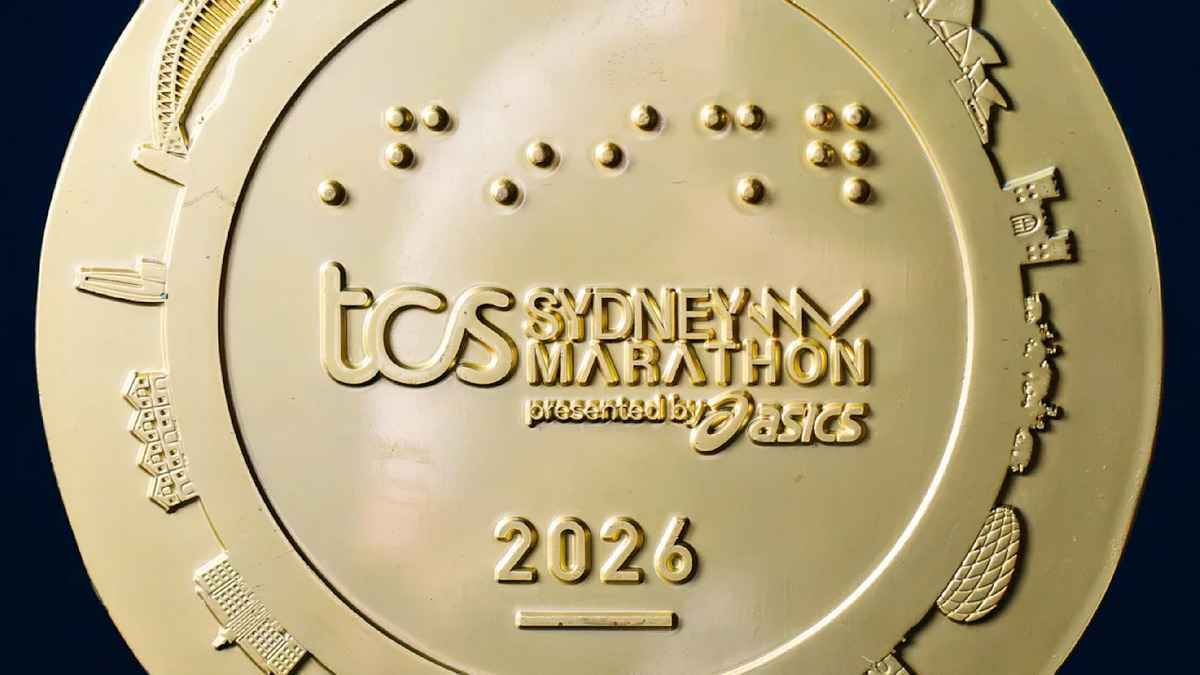 Erreur sur la médaille du Sydney Marathon : l'Allianz Arena de Munich imprimée à la place de l'Allianz Stadium